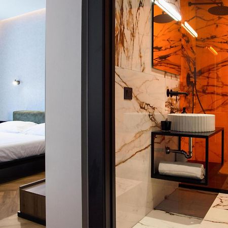 Adriatic Luxury Suites Пескара Екстериор снимка